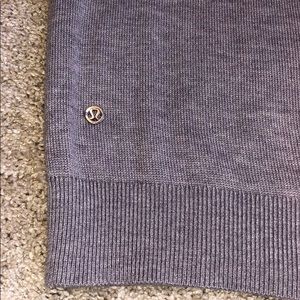 Lululemon Sweater Women’s size 4